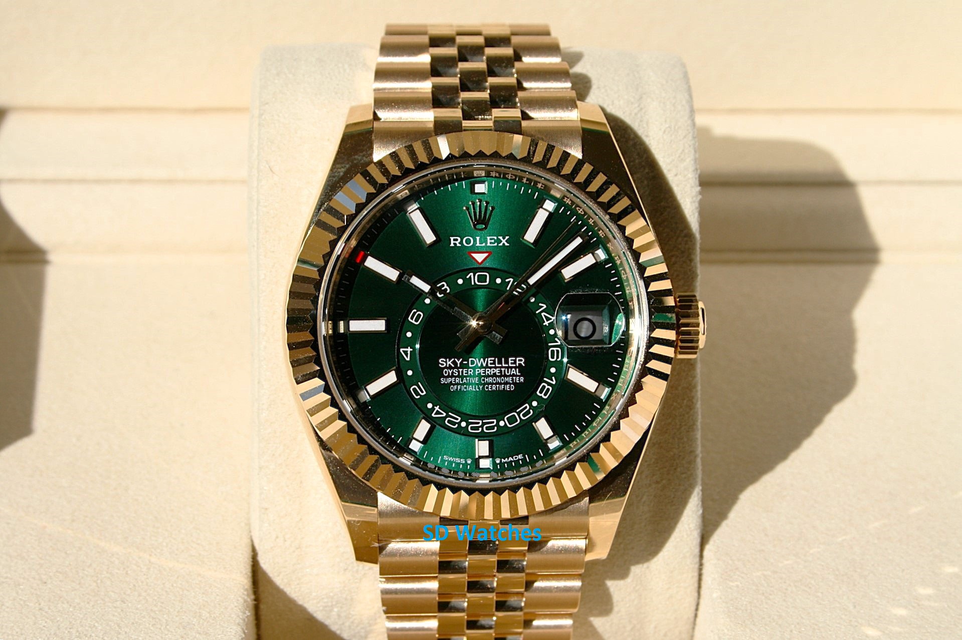 Rolex 336938 SKY-DWELLER YELLOW GOLD GREEN DIAL JUBILEE NIB