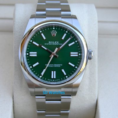 Rolex 124300 Oyster Perpetual Watch Green Dial