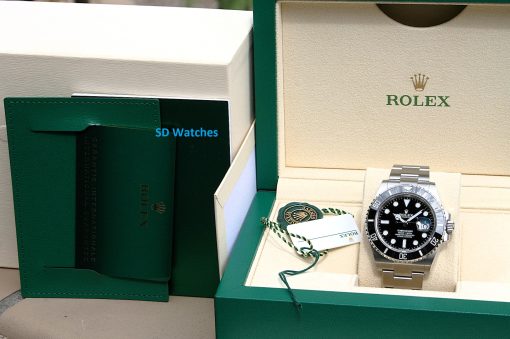 IMG_6919 | SD Watches Rolex watch in green box with beige interior, display side showing metal bracelet and bezel.