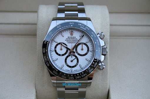 Rolex 126500 | SD Watches Rolex Cosmograph Daytona with white dial, black subdials, and stainless steel bracelet on display.